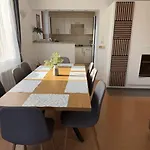 Charlie Porta Apartment Abadszalok