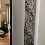 Charlie Porta Apartment *